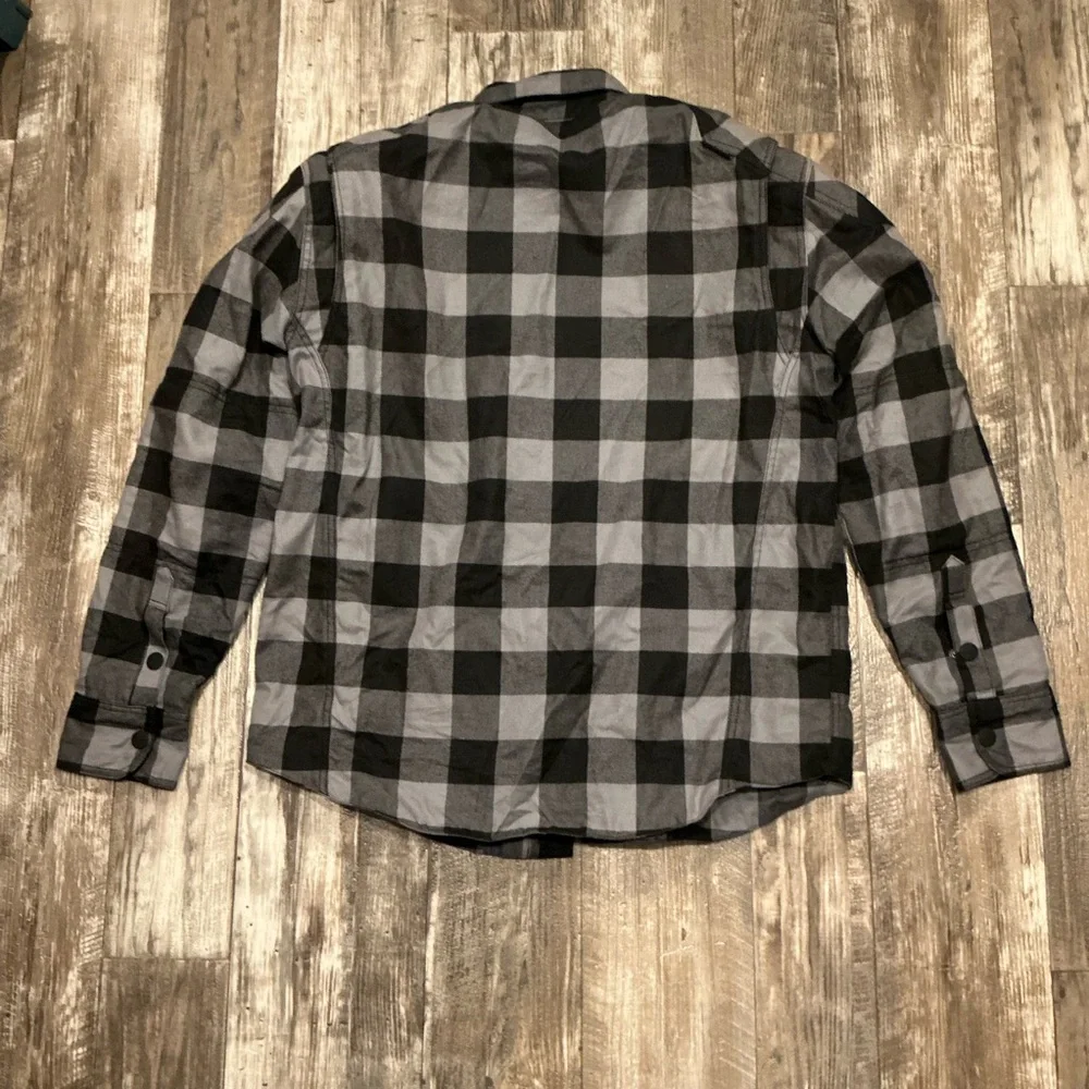 Street & Steel Black & Gray Plaid Button-Down Shirt - Picture 8 of 16
